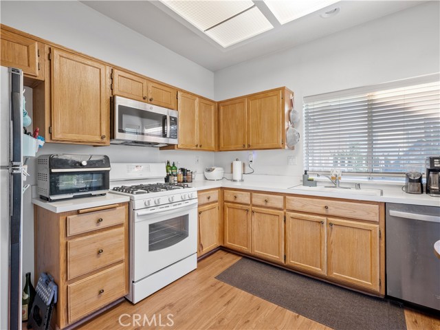 Detail Gallery Image 10 of 25 For 19012 Frances St, Apple Valley,  CA 92308 - 2 Beds | 2 Baths