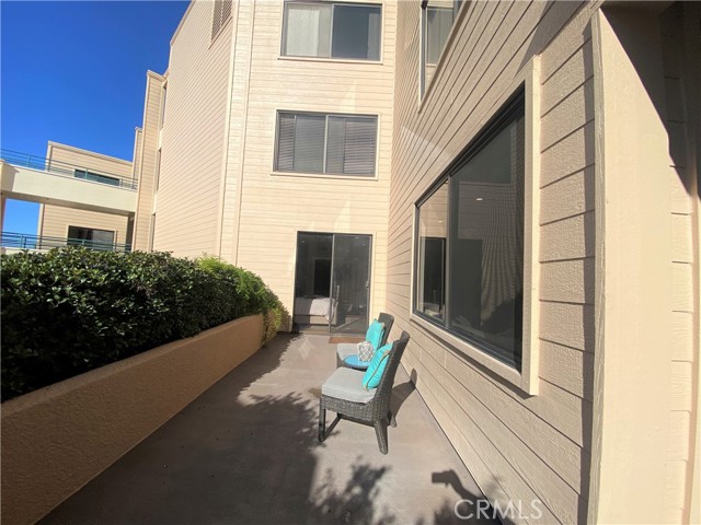 130 The Village, Redondo Beach, California 90277, 2 Bedrooms Bedrooms, ,2 BathroomsBathrooms,Residential,Sold,The Village,SB21232236