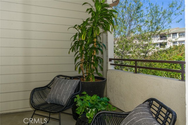 Detail Gallery Image 60 of 74 For 280 Cagney Ln #301,  Newport Beach,  CA 92663 - 2 Beds | 2 Baths