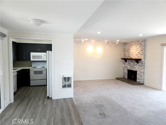 Detail Gallery Image 15 of 30 For 22857 Nadine Cir #B,  Torrance,  CA 90505 - 2 Beds | 2 Baths