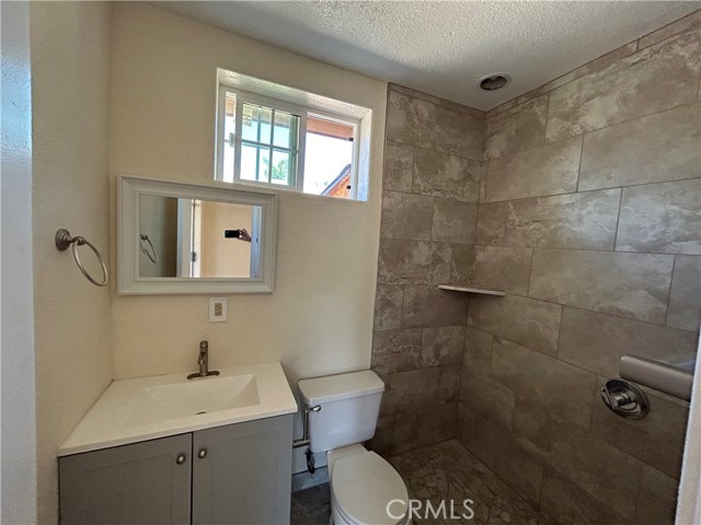 Detail Gallery Image 14 of 23 For 14172 Arrow Rte., Fontana,  CA 92335 - 2 Beds | 2 Baths