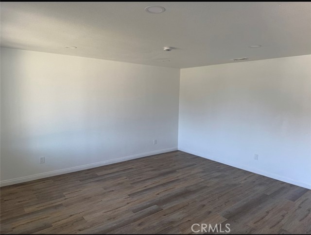 Detail Gallery Image 4 of 13 For 18260 Bonnie Ln, Fontana,  CA 92335 - 3 Beds | 2 Baths