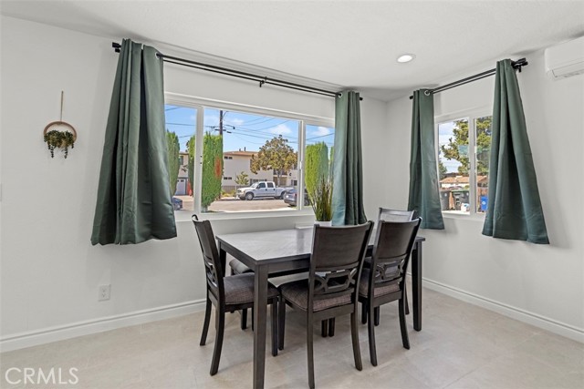 Detail Gallery Image 4 of 30 For 1101 Bonita St, Tustin,  CA 92780 - 3 Beds | 4 Baths