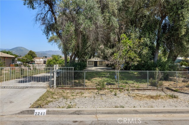Detail Gallery Image 12 of 41 For 2241 Harrison St, San Bernardino,  CA 92404 - 2 Beds | 1 Baths