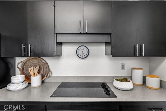 Detail Gallery Image 12 of 39 For 21282 Wavecrest Cir, Huntington Beach,  CA 92646 - 2 Beds | 2 Baths