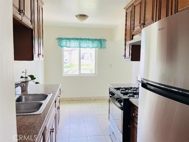 Detail Gallery Image 2 of 8 For 9544 Los Angeles, Bellflower,  CA 90706 - 1 Beds | 1 Baths