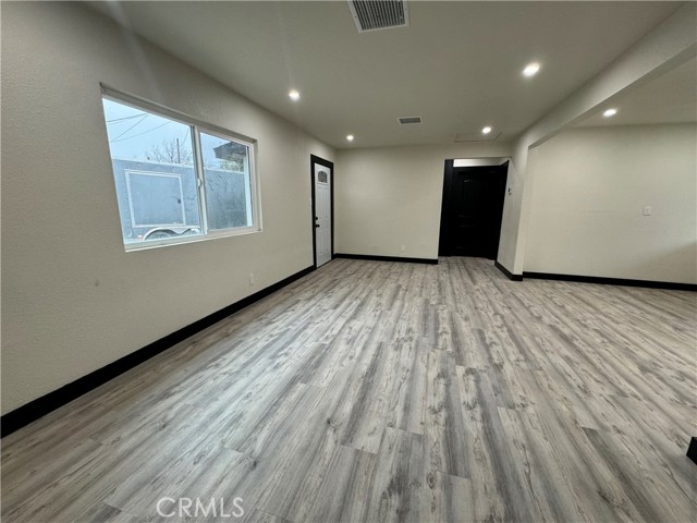 Detail Gallery Image 5 of 15 For 1214 Hardt St, San Bernardino,  CA 92408 - 3 Beds | 2 Baths