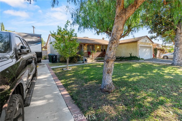 Detail Gallery Image 2 of 24 For 8714 Costello Ave, Panorama City,  CA 91402 - 3 Beds | 2 Baths