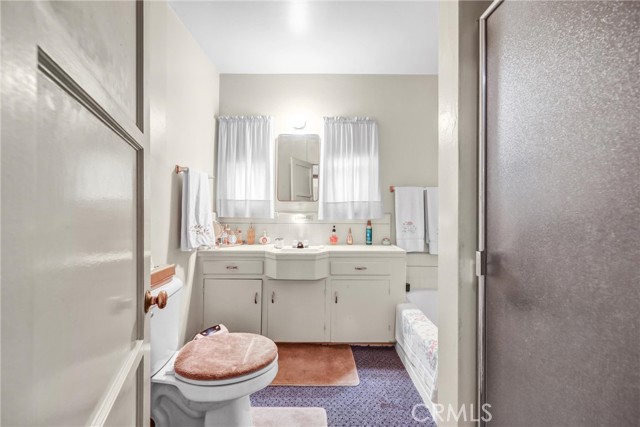 Detail Gallery Image 15 of 22 For 2405 Monte Vista, Pasadena,  CA 91107 - 4 Beds | 2 Baths