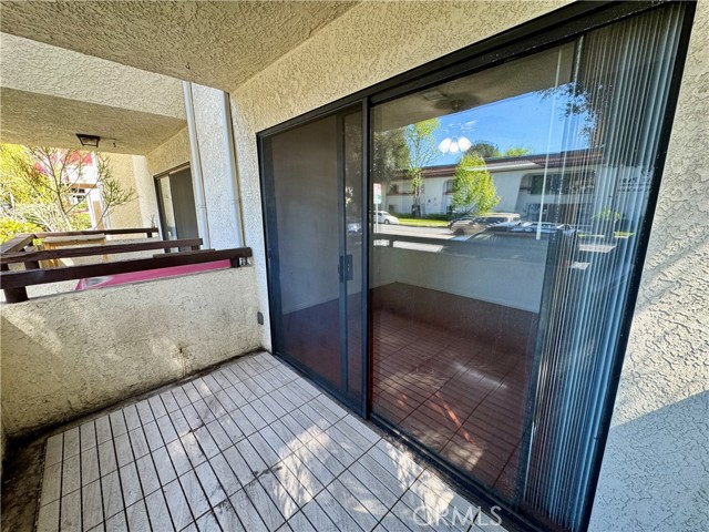 987 E Del Mar Boulevard, Pasadena CA: https://media.crmls.org/medias/af3b89fb-9ed8-4a35-bf3c-3852d72388d7.jpg