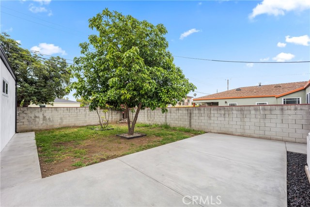 620 E Elmwood Avenue, Burbank CA: https://media.crmls.org/medias/af3ca3db-37f9-4326-8755-4b00c8d72aca.jpg