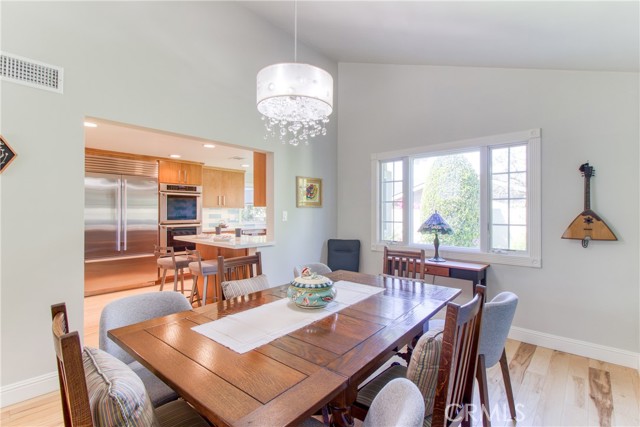 4317 Candleberry, Seal Beach CA: https://media.crmls.org/medias/af3d9da9-b929-4ea8-9846-f65941367ef3.jpg