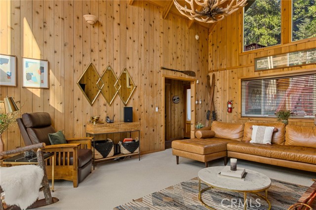 Detail Gallery Image 7 of 44 For 26974 Tunnel Dr, Lake Arrowhead,  CA 92352 - 3 Beds | 2 Baths