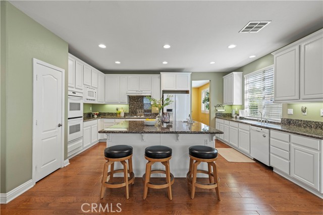 Detail Gallery Image 21 of 75 For 26520 Thackery Ln, Stevenson Ranch,  CA 91381 - 4 Beds | 4 Baths
