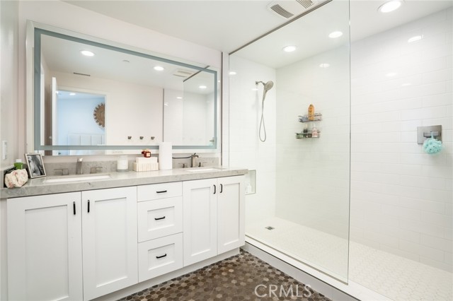 2077 Tablelands Way, Costa Mesa CA: https://media.crmls.org/medias/af3e684c-660e-4009-a08a-c5aa682e3328.jpg