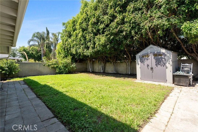 805 S Plymouth Place, Anaheim CA: https://media.crmls.org/medias/af3f07d0-d6cb-4df8-9e50-0ccdbd385476.jpg