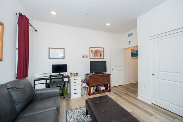 Image 27 of 40 For 7003 Citron Lane