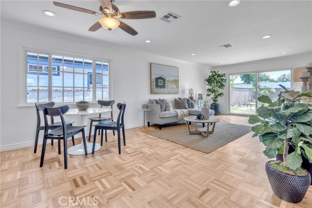 Detail Gallery Image 3 of 25 For 2002 Pattiz Ave, Long Beach,  CA 90815 - 4 Beds | 2 Baths