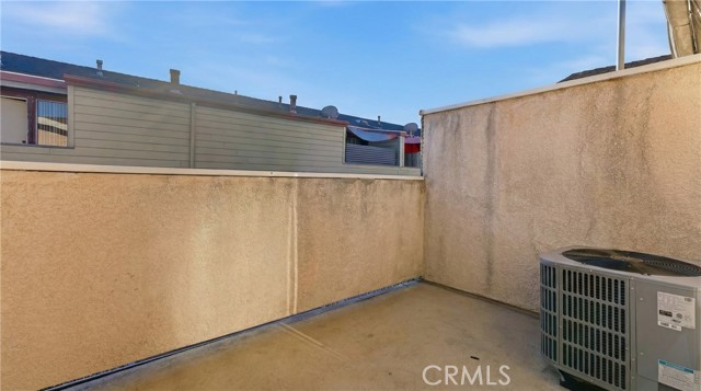 Detail Gallery Image 25 of 31 For 9200 Palm St #6,  Bellflower,  CA 90706 - 2 Beds | 2 Baths