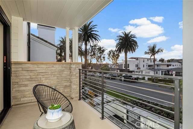 Detail Gallery Image 21 of 38 For 512 Marguerite Ave, Corona Del Mar,  CA 92625 - 3 Beds | 3/2 Baths