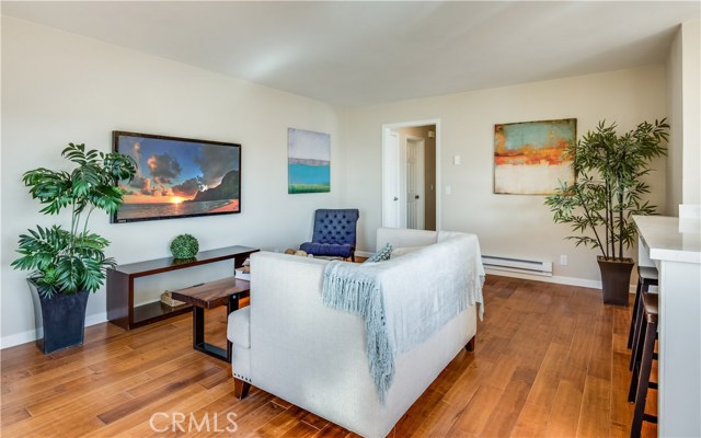 77 15th Street, Hermosa Beach, California 90254, 1 Bedroom Bedrooms, ,1 BathroomBathrooms,Residential,Sold,15th,SB17017771