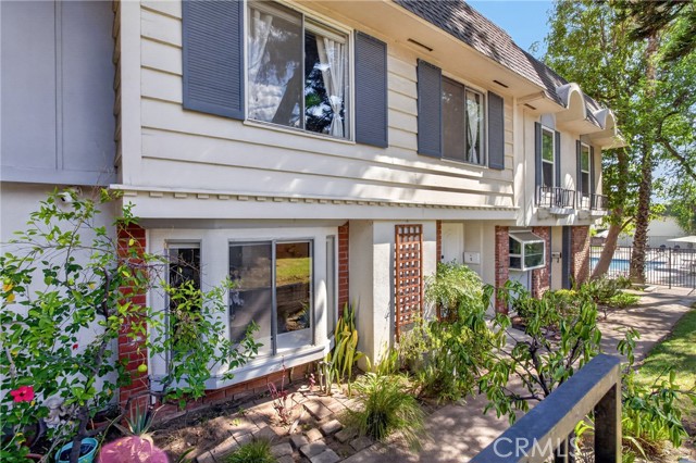 20730 Devonshire, D photo 39