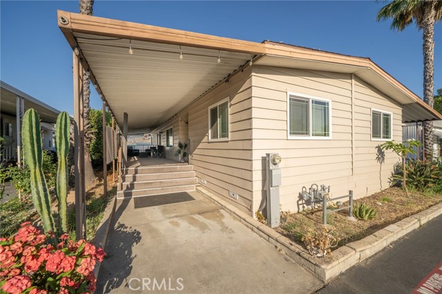 1512 E 5th Street, Ontario CA: https://media.crmls.org/medias/af44ba2c-a80b-432c-a54f-d2239579ab17.jpg