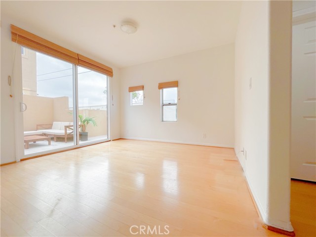 1628 E Palm Ave, El Segundo CA: https://media.crmls.org/medias/af4555e6-ca19-4fb0-9aca-40b178b6a0a3.jpg