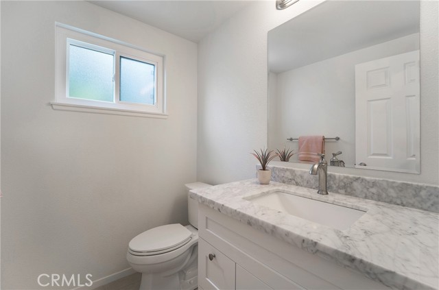 Detail Gallery Image 14 of 28 For 33342 Cove Island Pl, Dana Point,  CA 92629 - 4 Beds | 2/1 Baths