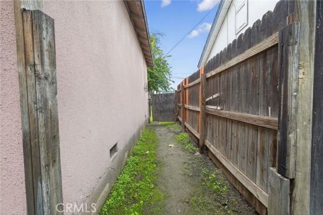 Detail Gallery Image 16 of 17 For 893 N 2nd St, Porterville,  CA 93257 - 2 Beds | 1 Baths