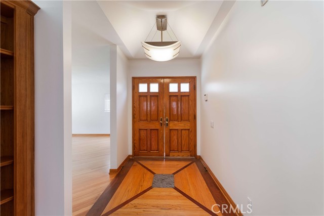 Detail Gallery Image 6 of 33 For 1549 Thompson Ave, Glendale,  CA 91201 - 4 Beds | 2 Baths