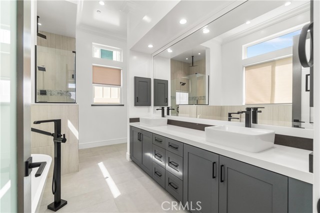 Detail Gallery Image 27 of 50 For 1303 Harkness Ln, Redondo Beach,  CA 90278 - 5 Beds | 4/1 Baths
