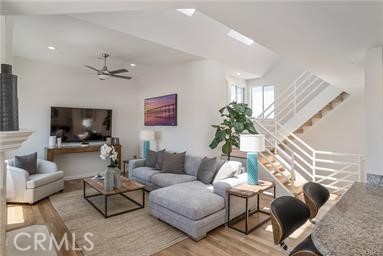 Detail Gallery Image 10 of 22 For 1344 Manhattan Ave, Hermosa Beach,  CA 90254 - 2 Beds | 2/1 Baths