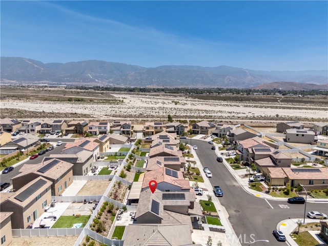 Detail Gallery Image 21 of 36 For 554 Cumberland Rd, Rialto,  CA 92377 - 4 Beds | 3 Baths