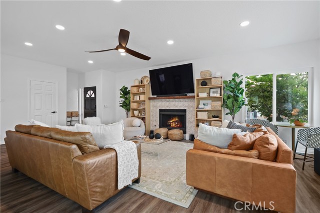 Detail Gallery Image 3 of 20 For 34464 via Verde #B,  Dana Point,  CA 92624 - 3 Beds | 2 Baths