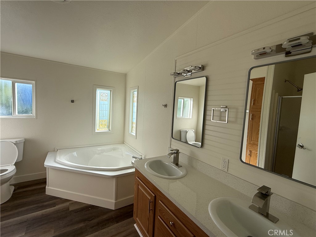 MLS #OC25252724 image #11