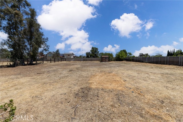 Detail Gallery Image 26 of 42 For 4850 Eclipse Ave, Jurupa Valley,  CA 91752 - 4 Beds | 2 Baths