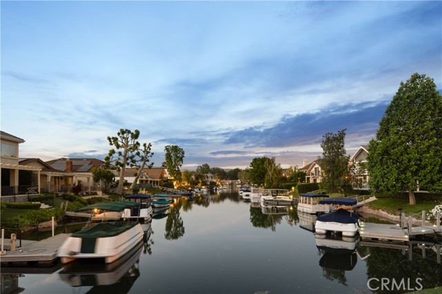 2567 Oakshore Drive, Westlake Village CA: https://media.crmls.org/medias/af4e6129-c154-4d5a-898a-7fe0e513c5cb.jpg