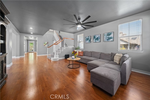 221 Silver Oak Drive, Paso Robles CA: https://media.crmls.org/medias/af4ef524-49dd-4018-b57e-0862eed39c11.jpg
