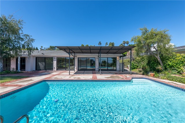 Detail Gallery Image 22 of 26 For 16511 Academia Dr, Encino,  CA 91436 - 3 Beds | 3/1 Baths