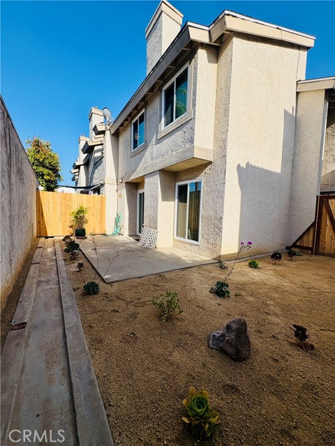 Detail Gallery Image 6 of 25 For 17081 Green Ln, Huntington Beach,  CA 92649 - – Beds | – Baths