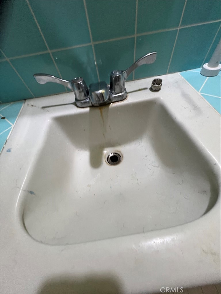 https://media.crmls.org/medias/af506e88-2d71-4cf5-9daa-35b06bcd963a.jpg?preset=X-Large