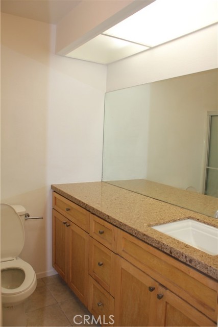 Detail Gallery Image 5 of 18 For 7304 Corbin Ave #F,  Reseda,  CA 91335 - 1 Beds | 1 Baths