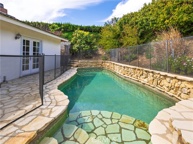 2805 Calle Aventura, Rancho Palos Verdes CA: https://media.crmls.org/medias/af512cd2-81c0-4278-8dc5-b8f2bd98a407.jpg