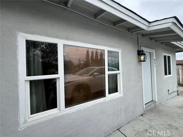 Detail Gallery Image 3 of 9 For 951 E Elma St, Ontario,  CA 91764 - 4 Beds | 2 Baths