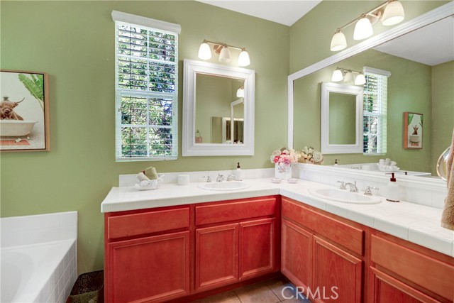 183 Sklar Street, Ladera Ranch CA: https://media.crmls.org/medias/af52b038-2489-4104-aa45-3a517cdeb23f.jpg