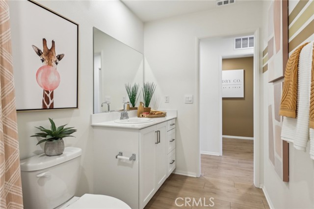 6392 Sierra Vista Lane, Fontana CA: https://media.crmls.org/medias/af53304c-1740-4d95-a9a4-b6bda5641859.jpg