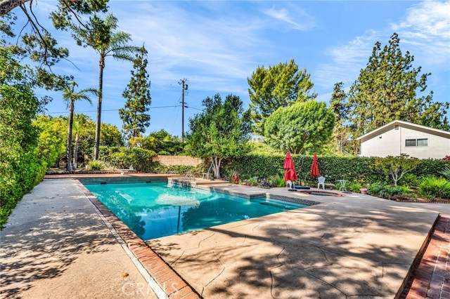 8404 Joan Lane, West Hills CA: https://media.crmls.org/medias/af5611b6-8f5f-4370-a93a-5c43526b2e66.jpg
