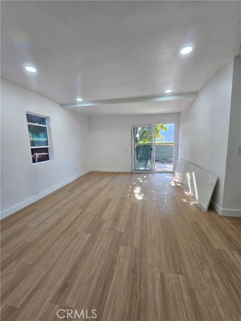 Detail Gallery Image 12 of 23 For 10657 Sherman, Sun Valley,  CA 91352 - 3 Beds | 2 Baths