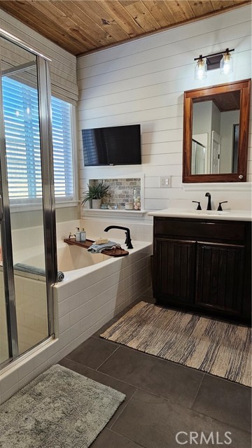 Detail Gallery Image 19 of 32 For 13817 Grant Way, Oak Hills,  CA 92344 - 4 Beds | 2 Baths